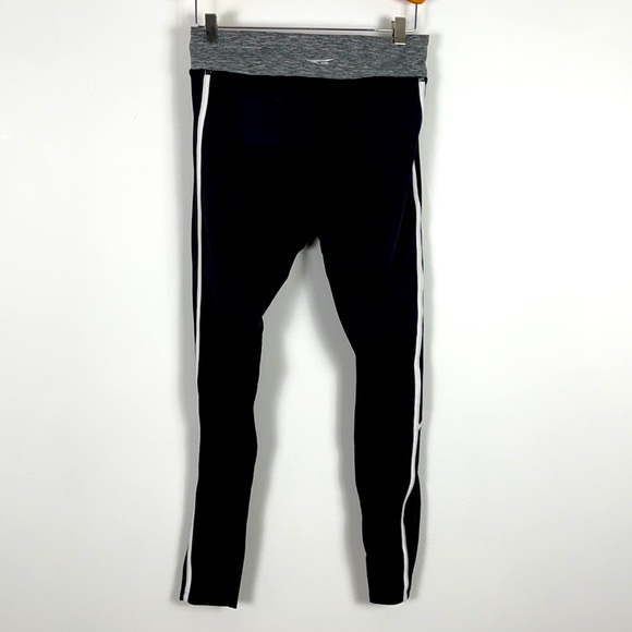 ACX Active Black Mesh Hem Leggings - M - Picture 2 of 4